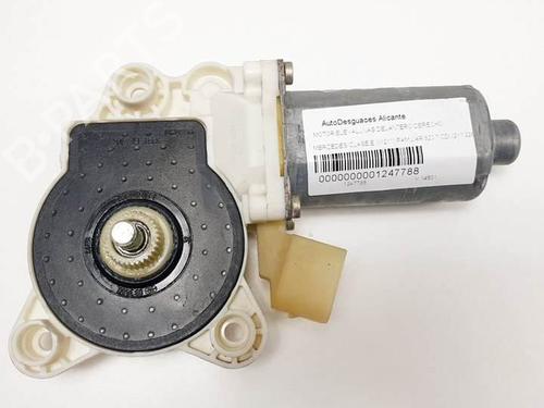 Used Right front window motor Right front window motor MERCEDES-BENZ E-CLASS T-Model (S211) E 320 T CDI (211.226) (204 hp) 18247537 18247537