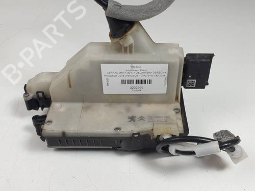 Front right lock PEUGEOT 2008 I (CU_) 1.2 PureTech 82 | BP29875115C97