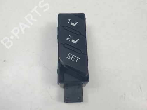 other-toyota-rav-4-v-_a5_-_h5_-2018-34517278 main image