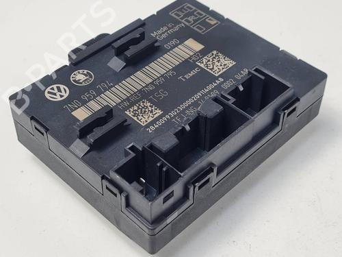Used Electronic module Electronic module SKODA SUPERB II (3T4) 2.0 TDI (170 hp) 34517517 34517517