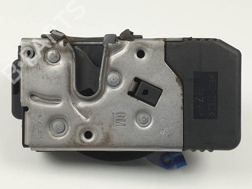front-right-lock-nissan-primastar-bus-x83-2001-24969639 main image