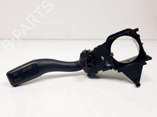 Used Steering column stalk AUDI A4 B7 Avant (8ED) 2.0 TDI 16V (140 hp) 16218183