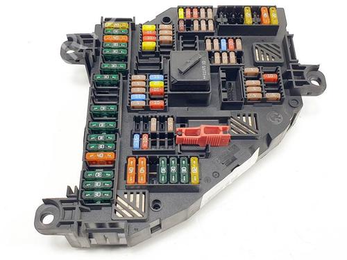Used Fuse box Fuse box BMW 5 (F10) 520 d (184 hp) 13652094 13652094
