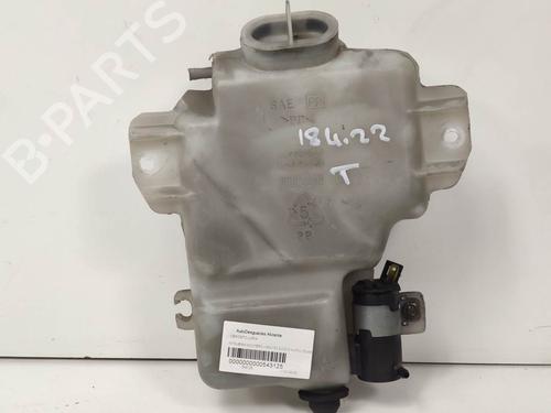 Used Windscreen washer tank Windscreen washer tank 9223953 9223953