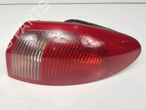 Højre baglygte Højre baglygte ALFA ROMEO 147 (937_) 1.9 JTDM 8V (937.AXD1A, 937.AXU1A, 937.BXU1A) (120 hp) 8956510 8956510