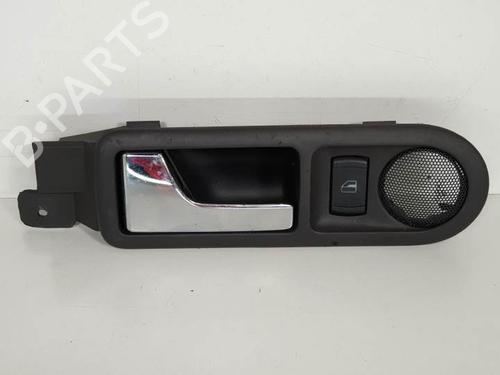 Portiergreep binnen links achter VW PASSAT B5.5 Variant (3B6) 1.9 TDI (130 hp) 6882220