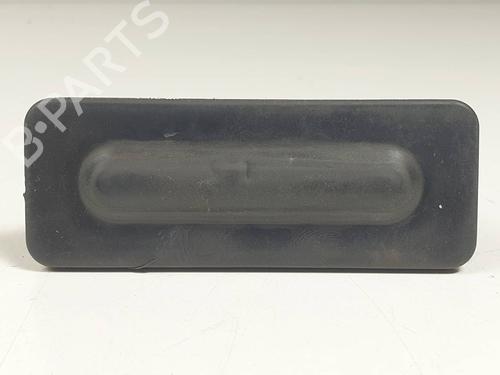 Used Tailgate handle Tailgate handle PEUGEOT 2008 I (CU_) 1.2 PureTech 82 (82 hp) 29875111 29875111