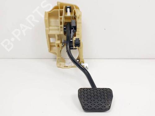 Used Break pedal BMW 5 (E60) 530 d xDrive (235 hp) 16338937