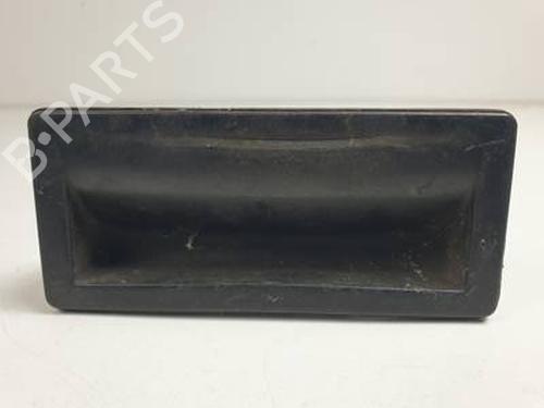 Trunk håndtak AUDI Q3 (8UB, 8UG) 2.0 TDI (177 hp) 30742255