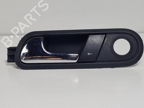 Used Front left interior door handle Front left interior door handle 37066252 37066252