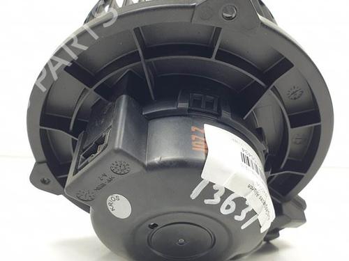 Heater blower motor KIA CARENS III MPV (UN) 2.0 CRDi 140 | BP16447530M62 