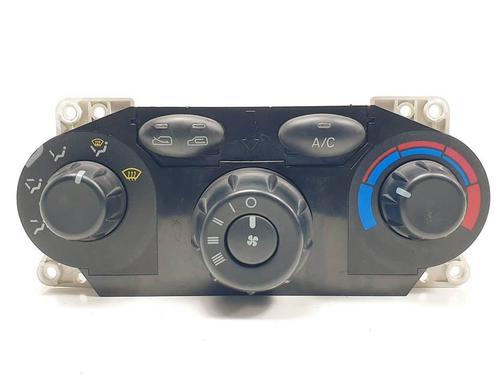 Used Climate control Climate control HYUNDAI SANTA FÉ I (SM) 2.4 16V 4x4 (146 hp) 17165304 17165304