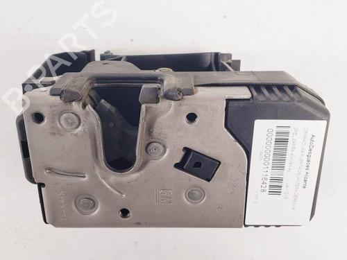 Used Front right lock OPEL ZAFIRA A MPV (T98) 2.0 DTI 16V (F75) (101 hp) 17390078