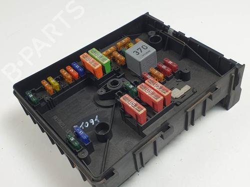 Used Fuse box SEAT LEON (1P1) 1.6 TDI (90 hp) 28034362