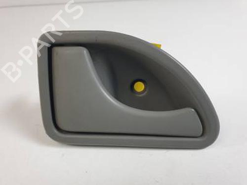 Used Front left interior door handle RENAULT KANGOO (KC0/1_) 1.5 dCi (KC07) (65 hp) 30525179