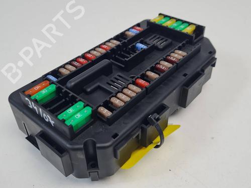 fuse-box-bmw-1-f20-2011-2012-2013-2014-2015-2016-2017-2018-2019-36671279 main image