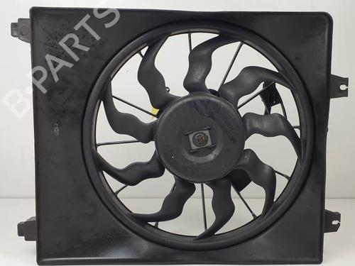 Radiator fan HYUNDAI SANTA FÉ II (CM) 2.2 CRDi 4x4 | BP26685747M35 