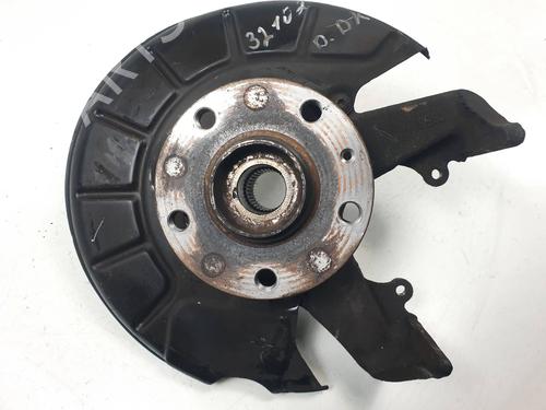 Used Right front steering knuckle Right front steering knuckle SEAT LEON (1P1) 1.9 TDI (105 hp) 34643645 34643645