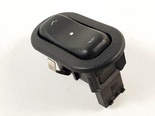 Used Right front window switch Right front window switch OPEL ZAFIRA A MPV (T98) 1.6 16V (F75) (101 hp) 19115565 19115565
