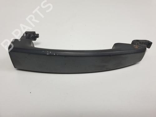 Używane Klamka zewnętrzna drzwi tylnych prawych OPEL ZAFIRA / ZAFIRA FAMILY B (A05) 1.6 (M75) (105 hp) 12365957