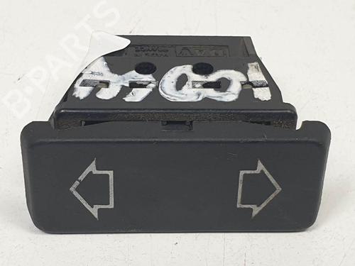 Used Right front window switch Right front window switch PEUGEOT 309 I (10C, 10A) 1.9 D (64 hp) 10176718 10176718