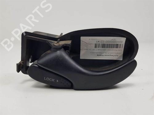 Used Front left interior door handle Front left interior door handle 10697279 10697279