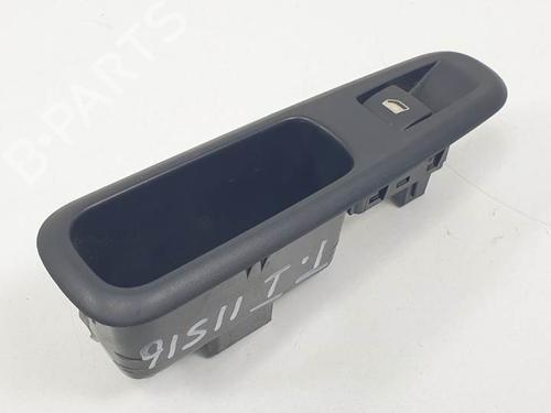 Used Left rear window switch PEUGEOT 3008 II SUV (MC_, MR_, MJ_, M4_) [2016-2025]  13582194