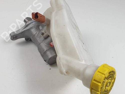 Used Brake master cylinder PEUGEOT 208 I (CA_, CC_) 1.2 PureTech 82 (82 hp) 29624564