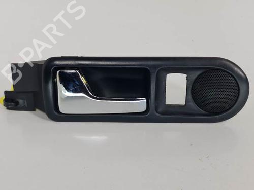Venstre bak invendig håndtak VW PASSAT B5 (3B2) 1.9 TDI (110 hp) 6881816