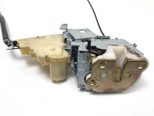 Høyre bak lås TOYOTA YARIS VERSO (_P2_) 1.3 (NCP20_, NCP22_, NCP20R, NCP22R) (86 hp) 25140921