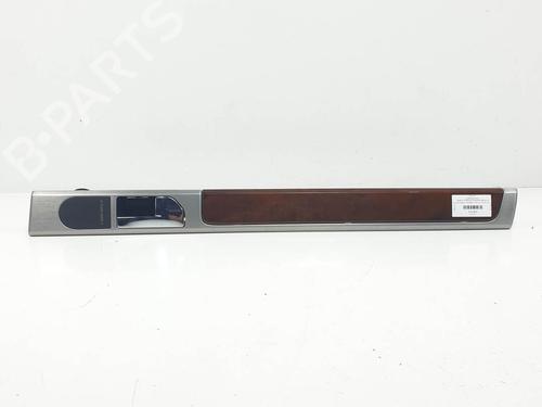 Used Rear right interior door handle Rear right interior door handle VW TOUAREG (7LA, 7L6, 7L7) 3.0 V6 TDI (240 hp) 28027005 28027005