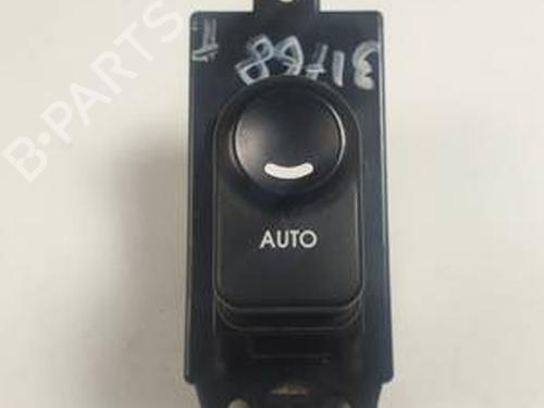Used Right rear window switch HYUNDAI i30 Estate (FD) 1.6 CRDi (128 hp) 30998452