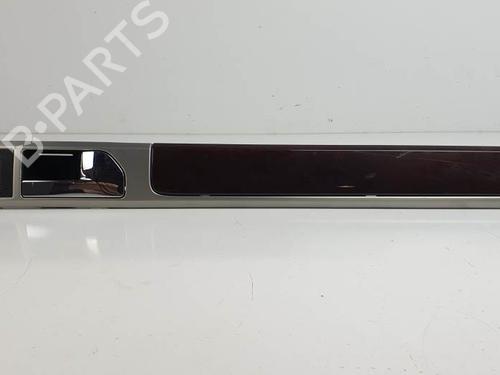 Used Rear right interior door handle Rear right interior door handle VW TOUAREG (7LA, 7L6, 7L7) 3.0 V6 TDI (225 hp) 24817222 24817222