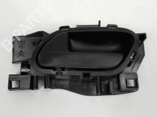 Used Rear left interior door handle Rear left interior door handle CITROËN BERLINGO MULTISPACE (B9) 1.6 HDi 90 (90 hp) 7039399 7039399