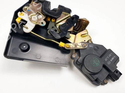 Rear right lock HYUNDAI TUCSON (JM) 2.0 CRDi | BP19179015C99 
