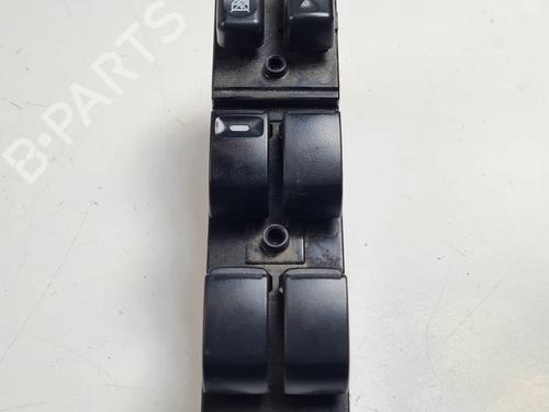 Used Left front window switch Left front window switch CITROËN C4 AIRCROSS 1.8 HDi 150 (150 hp) 29750954 29750954