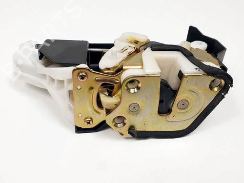 Rear right lock MITSUBISHI PAJERO III (V7_W, V6_W) 3.2 Di-D (V68W) | BP25403863C99 