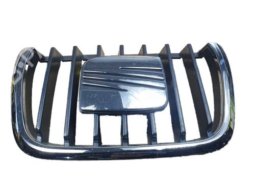 Used Grille Grille 37286974 37286974