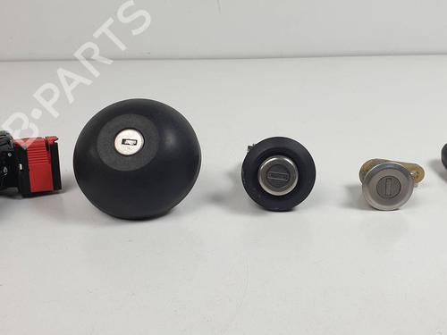 Used Electronic module Electronic module DACIA SANDERO II 1.0 SCe 75 (B8JC, B8JD, B8NC) (73 hp) 30450522 30450522