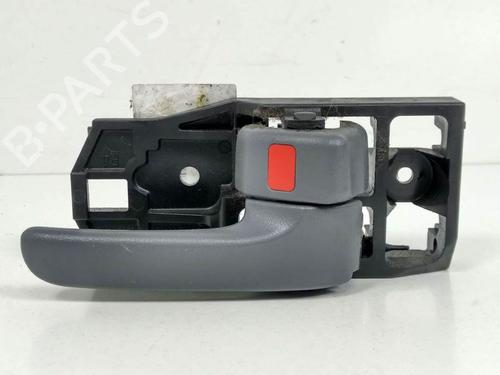 Used Rear right interior door handle Rear right interior door handle TOYOTA RAV 4 II (_A2_) 2.0 D 4WD (CLA20_, CLA21_, CLA20R, CLA21R) (116 hp) 7282443 7282443