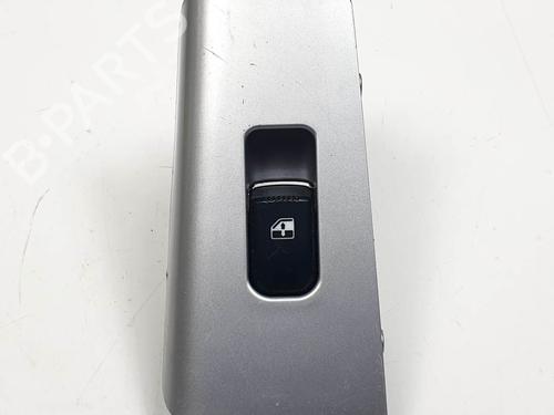 Used Right rear window switch Right rear window switch SEAT AROSA (6H1) 1.0 (50 hp) 25000124 25000124