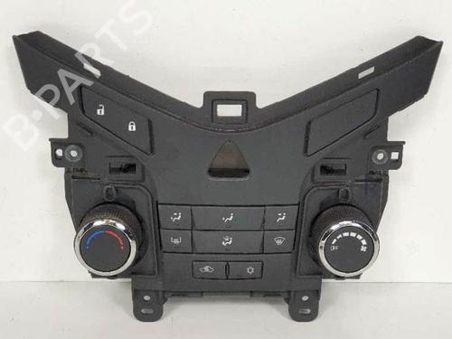Used Climate control CHEVROLET CRUZE Hatchback (J305) 1.6 (124 hp) 7183694