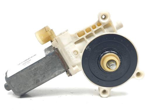 Used Right front window motor Right front window motor RENAULT CLIO II (BB_, CB_) 1.2 (BB0A, BB0F, BB10, BB1K, BB28, BB2D, BB2H, CB0A,... (58 hp) 29989902 29989902