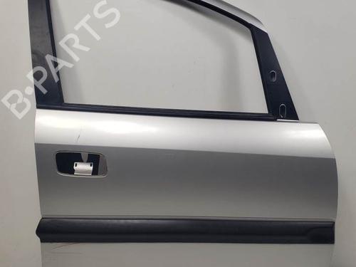 Used Right front door OPEL ZAFIRA A MPV (T98) 2.0 DTI 16V (F75) (101 hp) 25140643