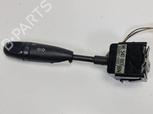 Used Steering column stalk CHEVROLET AVEO / KALOS Hatchback (T200) 1.4 16V (94 hp) 6855809