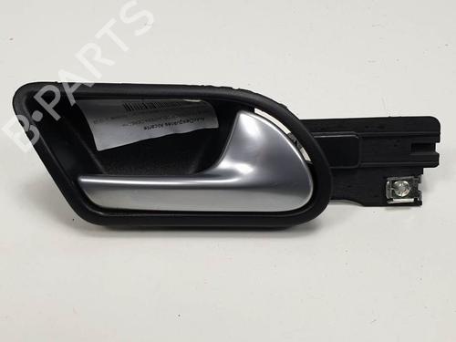 Used Front right interior door handle Front right interior door handle VW GOLF V (1K1) 2.0 TDI (140 hp) 6847857 6847857