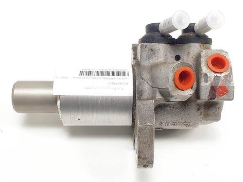 Hovedbremsecylinder Hovedbremsecylinder 6857517 6857517