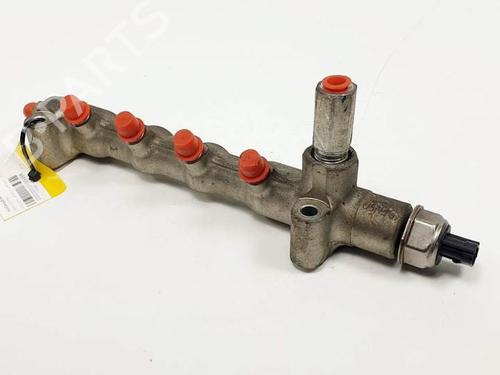 Used Injection rail OPEL ASTRA J Sports Tourer (P10) 1.7 CDTI (35) (125 hp) 20101918