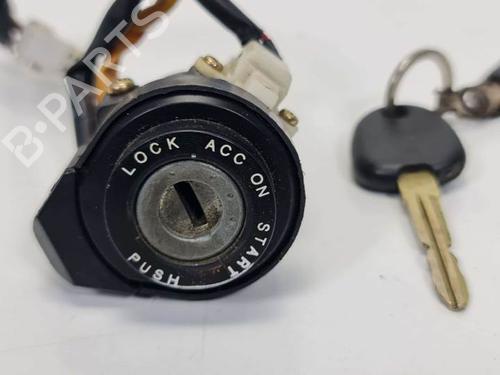 Used Ignition barrel HYUNDAI TUCSON (JM) 2.0 (141 hp) 6855130
