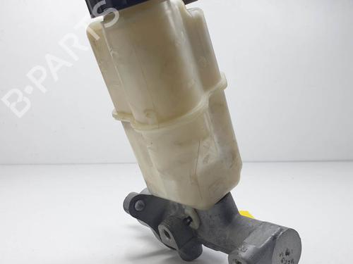 brake-master-cylinder-citroen-c5-iii-rd_-2008-2009-2010-2011-2012-2013-2014-2015-2016-2017-24930694 main image
